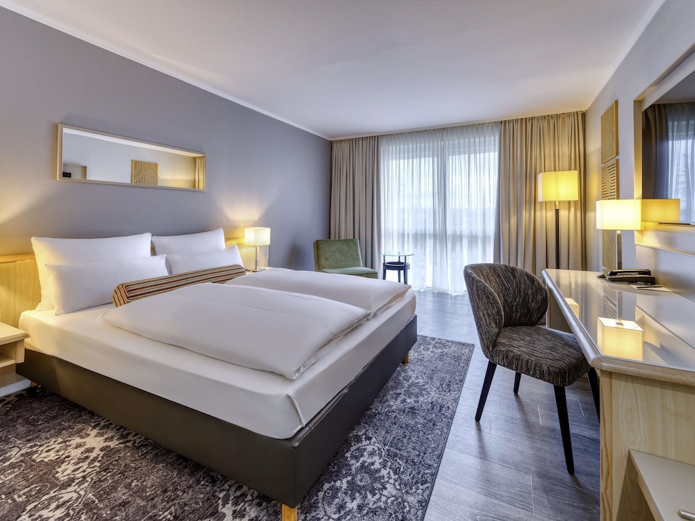 Habitación Comfort con 1 cama doble del hotel Mercure Düsseldorf Kaarst. Foto 3