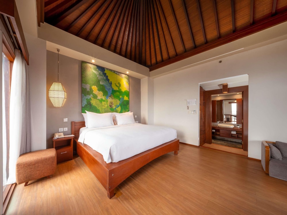 Suite Junior con Vistas al Mar, 1 cama king - size (Hasta 2 Adultos y 2 Niños) del hotel Mercure Kuta Bali