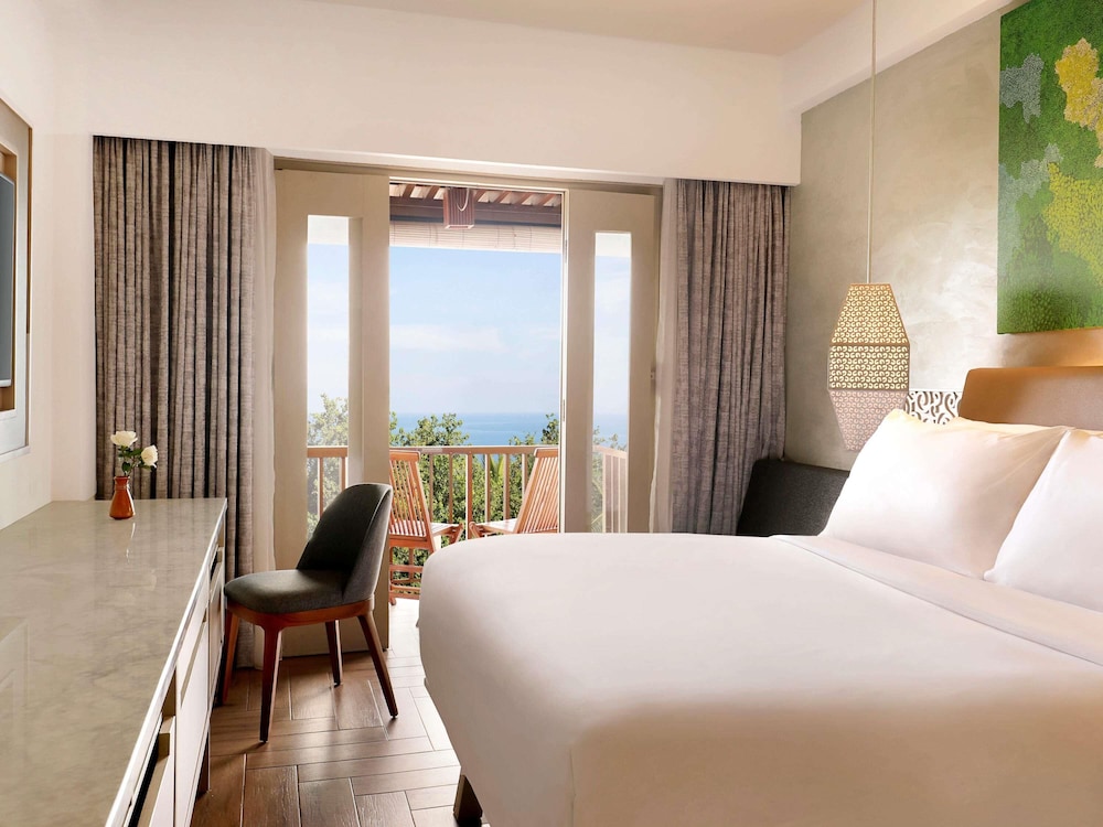 Habitación Deluxe con Vistas al Mar y Cama Doble (Hasta 2 Adultos y 1 Niño) del hotel Mercure Kuta Bali