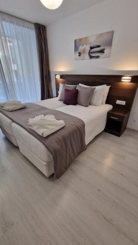 Habitación Doble Superior del hotel International Atene. Foto 8