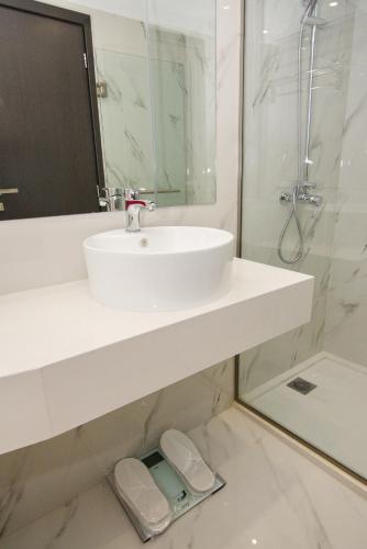 Habitación Doble Grande del hotel International Atene. Foto 1