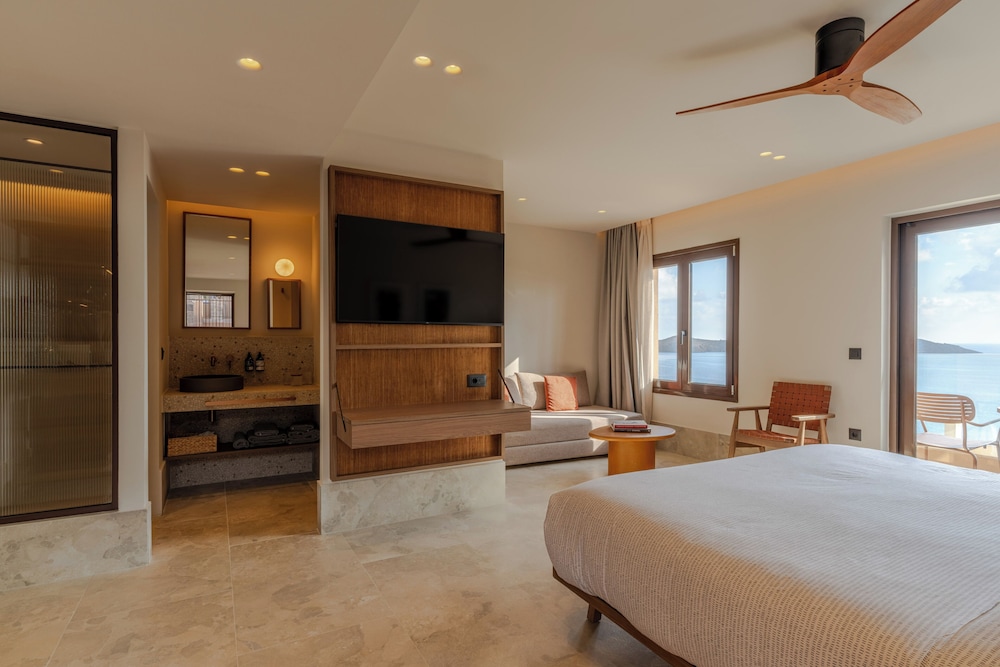 Loft con Vistas al Mar del hotel INNSiDE by Melia Elounda. Foto 10