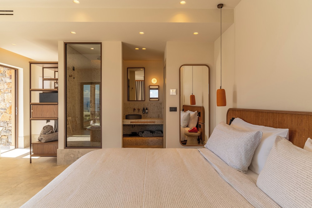 Loft con Piscina Privada del hotel INNSiDE by Melia Elounda. Foto 2