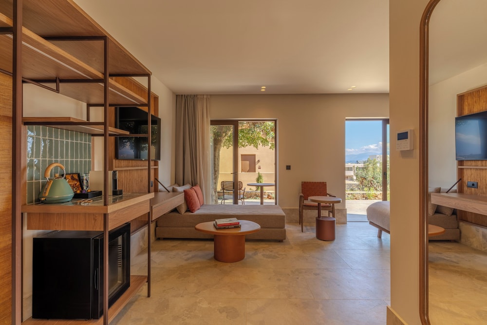 Loft con Piscina Privada y Vistas al Mar del hotel INNSiDE by Melia Elounda. Foto 3
