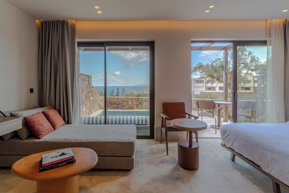 Loft con Piscina Privada y Vistas al Mar del hotel INNSiDE by Melia Elounda. Foto 6