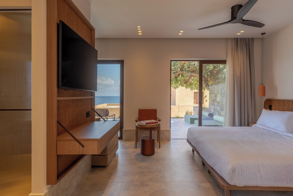 Loft con Piscina Privada y Vistas al Mar del hotel INNSiDE by Melia Elounda. Foto 9