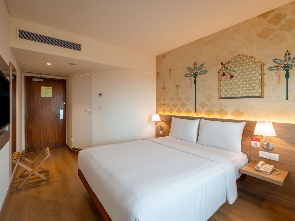 Habitación Superior Queen - 2 cervezas de cortesía por día del hotel Ibis Gurgaon Golf Course Road. Foto 6