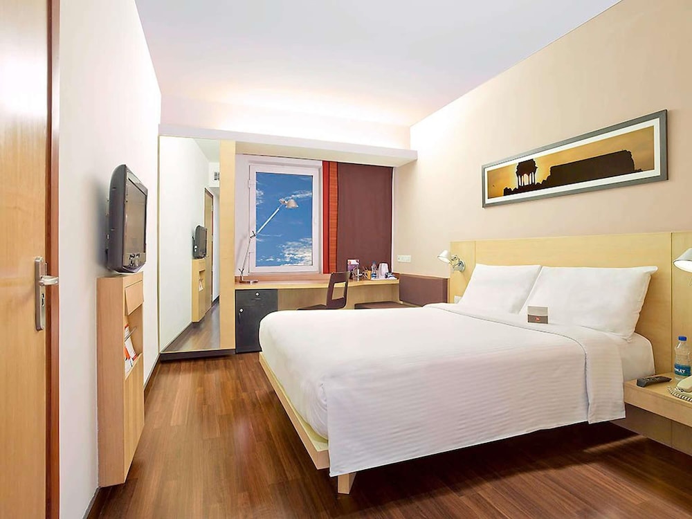 Habitación Superior Twin - 2 cervezas de cortesía por día del hotel Ibis Gurgaon Golf Course Road. Foto 5