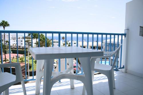 Apartamento Superior con balcón del hotel Apartahotel Costa Volcán. Foto 3