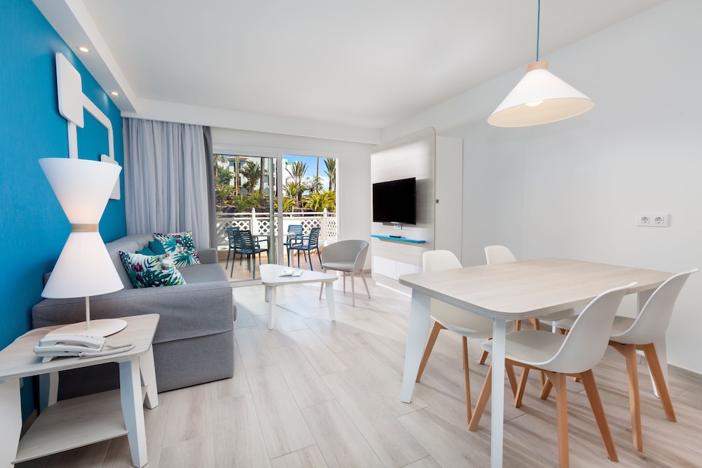 Suite familiar, 2 habitaciones del hotel Tropical Park. Foto 5