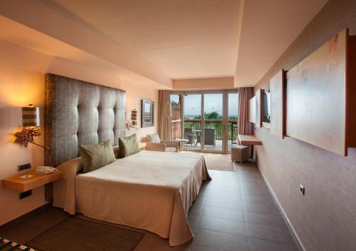 Suite Senior del hotel Lopesan Baobab Resort. Foto 2