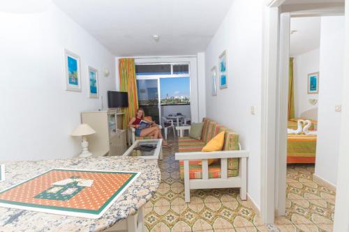Apartamento de 1 dormitorio del hotel Apartments Maritim Playa - Adults Only. Foto 8