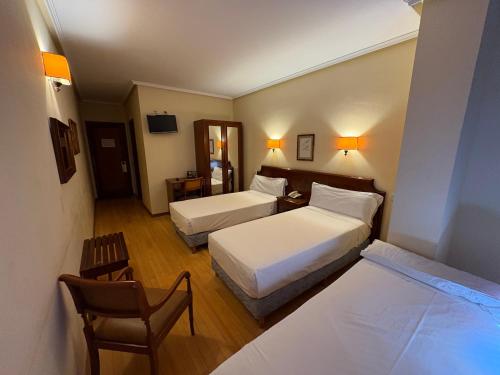 Habitación Doble con cama supletoria - 1 o 2 camas del hotel Begoña Centro