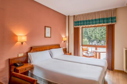 Habitación Doble - 2 camas del hotel Begoña Centro. Foto 1