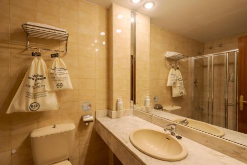 Habitación cuádruple del hotel Begoña Centro. Foto 1