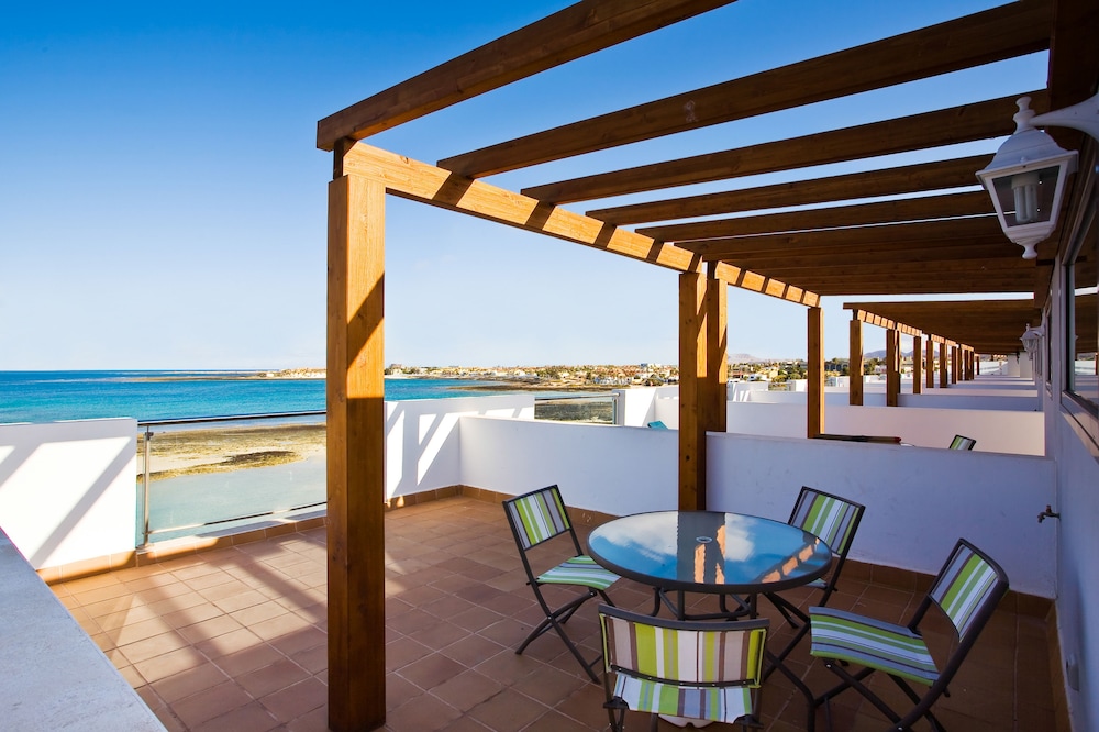 Apartamento superior, vistas al mar del hotel LIVVO Corralejo Beach. Foto 8