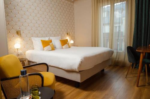 Habitación doble Superior 1 Cama queen Vista ciudad del hotel Artemisia Montmartre. Foto 3
