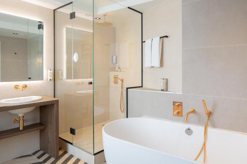 Suite Junior del hotel Louison. Foto 1