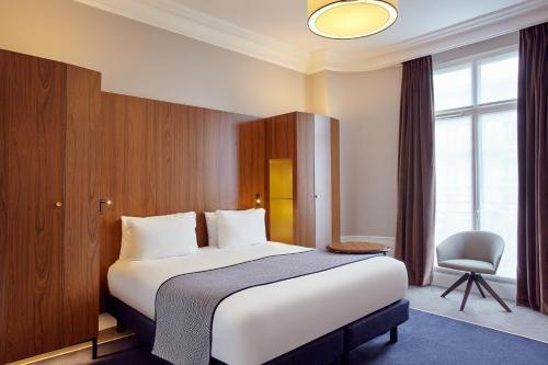 Premium King Room with Minifridge del hotel Holiday Inn Paris Gare de Lyon Bastille. Foto 3