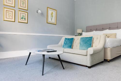 Habitación Doble Deluxe - 1 o 2 camas del hotel The Abbey Notting Hill. Foto 8