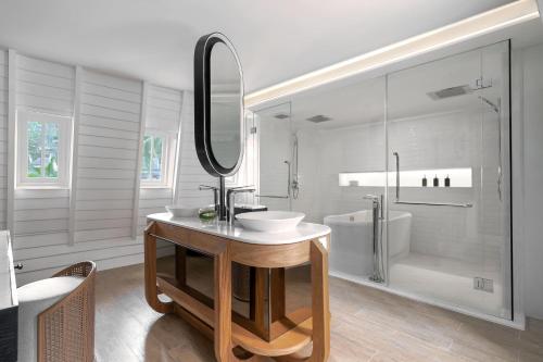 The Level Duplex Boat Suite with Pool Access del hotel Meliá Koh Samui