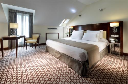 Suite Junior del hotel Eurostars Gran Vía. Foto 3