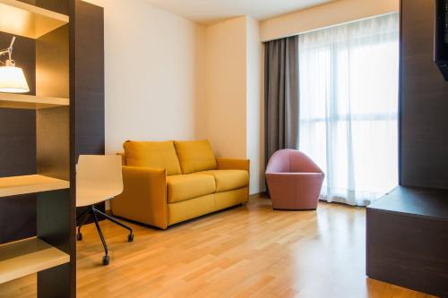 Suite de 1 dormitorio del hotel Four Points by Sheraton Venice Mestre. Foto 2