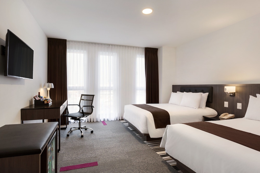 Habitación, 2 camas dobles, no fumadores (Twin Estandar) del hotel Wyndham Costa del Sol Aeropuerto de Lima