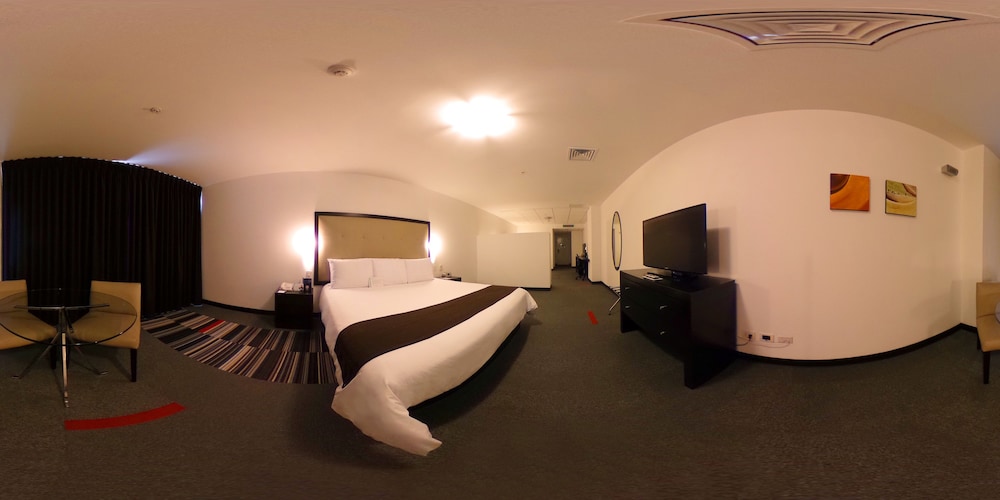 Suite, 1 cama de matrimonio grande, no fumadores (Matrimonial) del hotel Wyndham Costa del Sol Aeropuerto de Lima. Foto 1