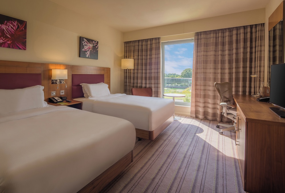 Habitación estándar, 2 camas individuales del hotel Hilton Garden Inn Luton North, United Kingdom. Foto 6
