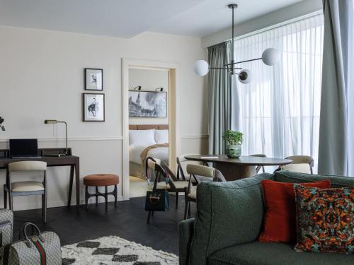 Suite Executive del hotel Sofitel Brussels Europe. Foto 7