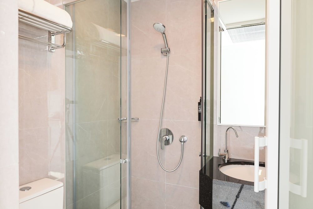 Habitación superior con 2 camas individuales del hotel Ibis Budget Singapore Ametrine (sg Clean). Foto 4