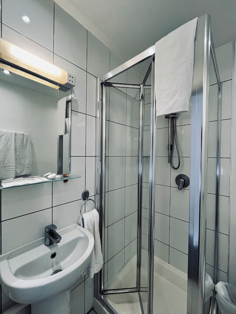 Habitación doble del hotel Arriva. Foto 6