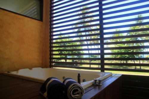 Suite Maestra con vistas al océano del hotel Tivoli Ecoresort Praia Do Forte. Foto 2