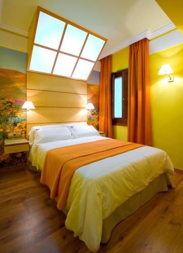 Suite del hotel Suites Gran Via 44. Foto 2