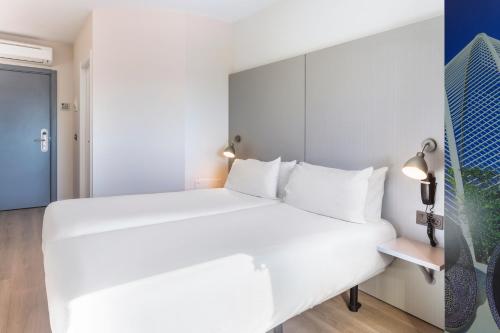 Habitación Doble - 2 camas del hotel B&B Valencia Aeropuerto. Foto 3