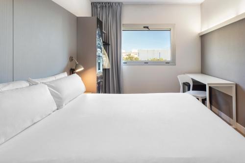 Habitación Doble del hotel B&B Valencia Aeropuerto. Foto 3
