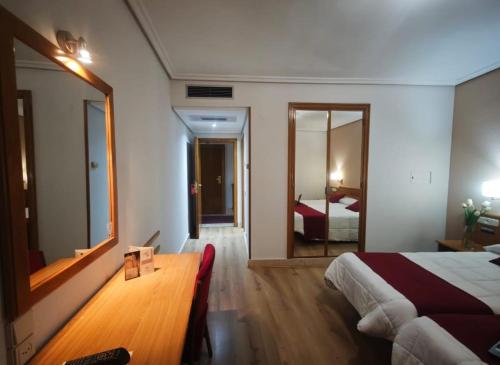 Habitación Doble - 2 camas del hotel Helmántico