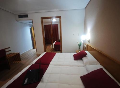 Habitación Doble - 2 camas del hotel Helmántico. Foto 3