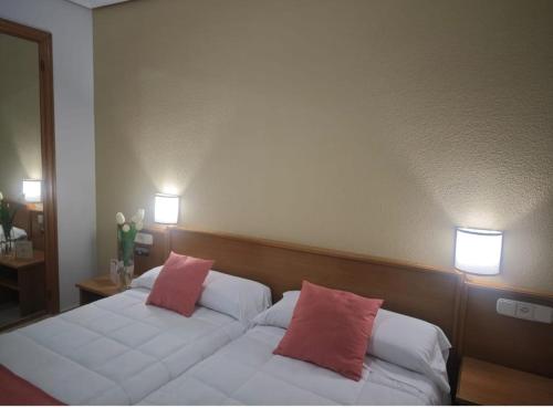 Habitación Doble del hotel Helmántico. Foto 4