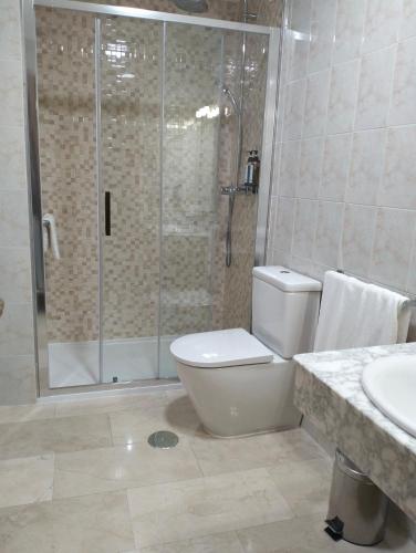 Habitación Doble del hotel Helmántico. Foto 9