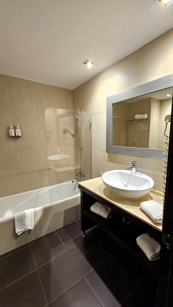 Habitación estándar con 2 camas individuales, 2 camas individuales del hotel Las Bovedas. Foto 3