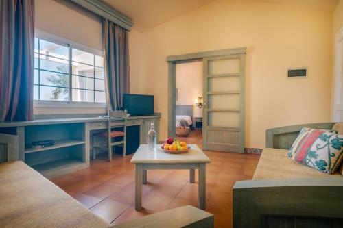 Habitación Triple del hotel Royal Suite. Foto 4