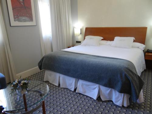 Habitación Executive con cama grande del hotel Gran Albacete. Foto 3