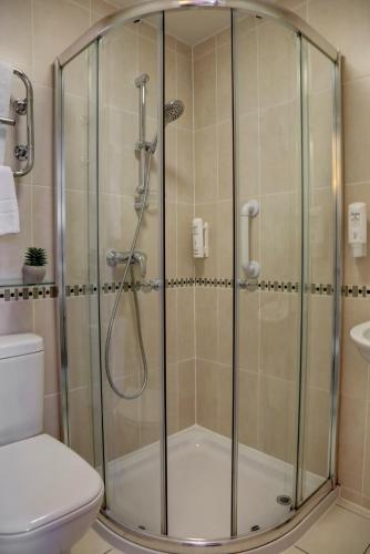 Habitación Doble Estándar con 2 camas dobles del hotel Best Western London Highbury. Foto 2