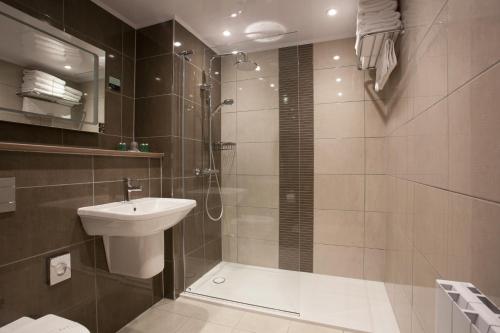 Habitación Cuádruple Deluxe del hotel Cruachan. Foto 2