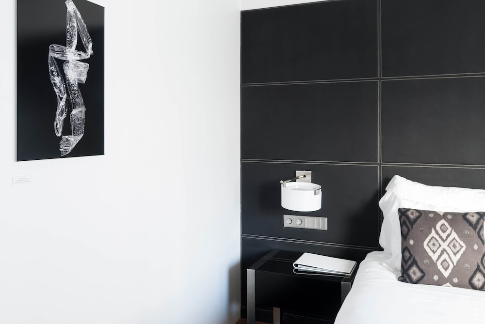 Habitación con 1 cama doble o 2 individuales del hotel Inffinit. Foto 10
