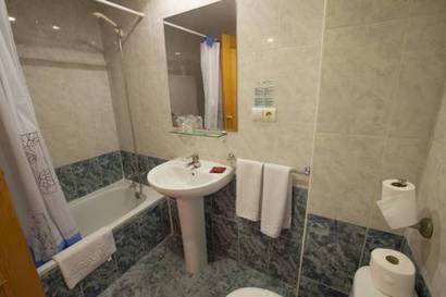 Habitación doble del hotel Olas de Almuñécar. Foto 2