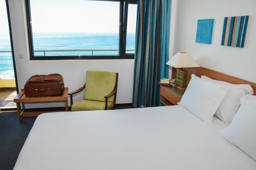 Oferta especial - Habitación Doble Estándar con balcón y vistas al mar - 2 camas - Mayores de 55 años del hotel Golf Mar. Foto 5
