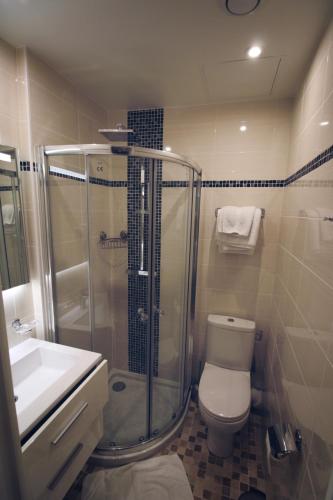 Habitación Doble Deluxe - 2 camas del hotel Little. Foto 4